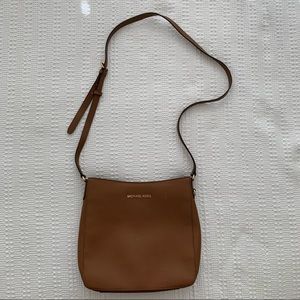 MICHAEL KORS Tan Leather Crossbody Bag